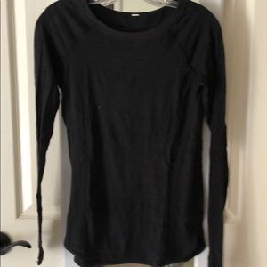 Lululemon black long sleeve top